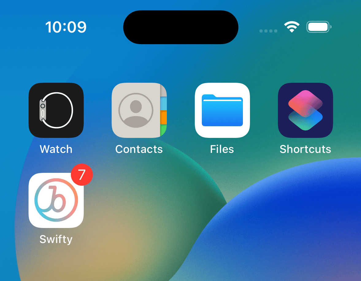 Brazeのサンプルアプリ「Swifty」が表示されたiPhoneのホーム画面には、赤いバッジで数字の「7」が表示されている。